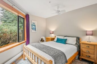 #3 – 4725 Spearhead Drive